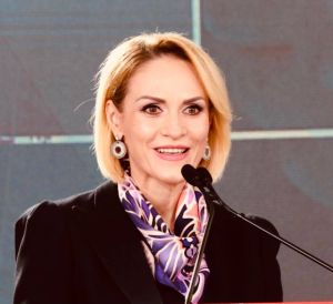 "Klaus Iohannis nu recunoaşte evidenţa şi forţează o majoritate ultra-fragilă"